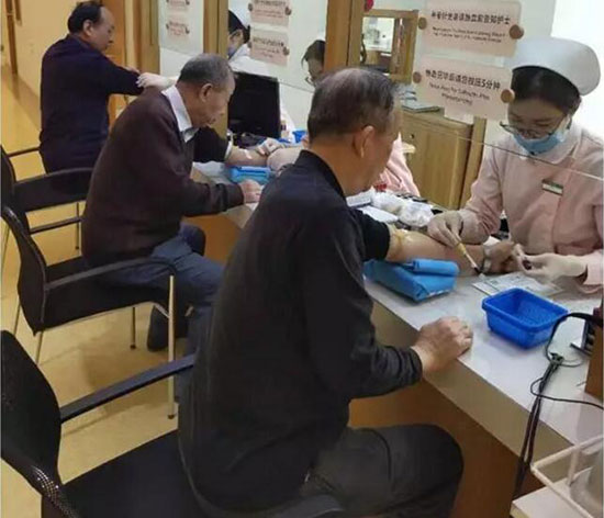 11退伍老兵們井然有序參加體檢.jpg 11退伍老兵們井然有序參加體檢.jpg