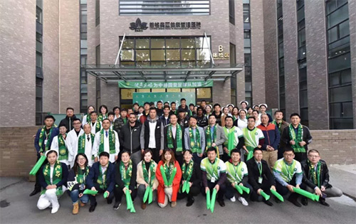 2國(guó)安隊(duì)員與慈銘醫(yī)護(hù)人員合影.jpg 2國(guó)安隊(duì)員與慈銘醫(yī)護(hù)人員合影.jpg